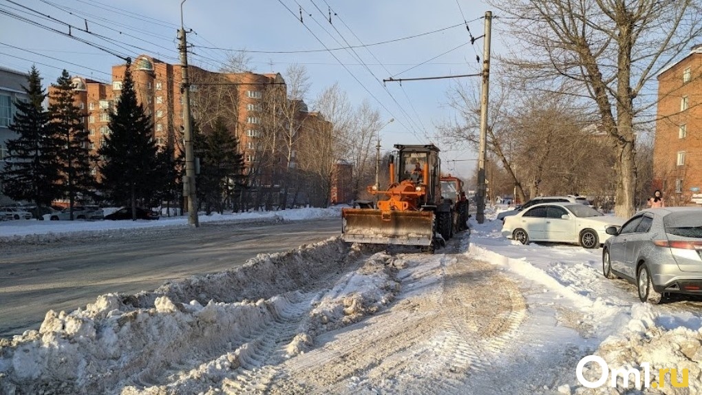 Дороги будут почищены: омские дорожные службы будут работать в праздничные дни