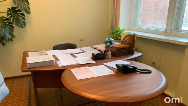 Третья громкая отставка за месяц: из омского депобразования продолжают увольняться чиновники