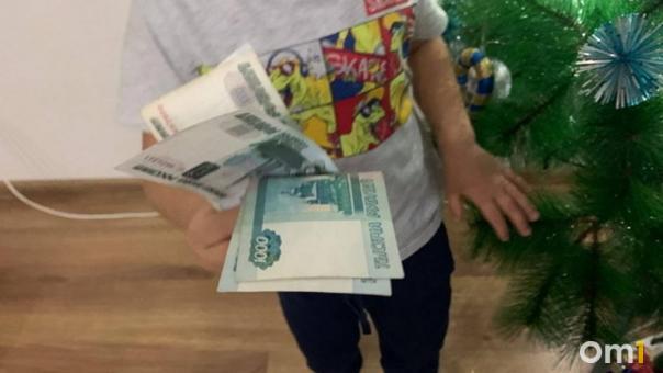 До 120 000 рублей. Омским мамам рассказали, как можно подрабатывать в декрете
