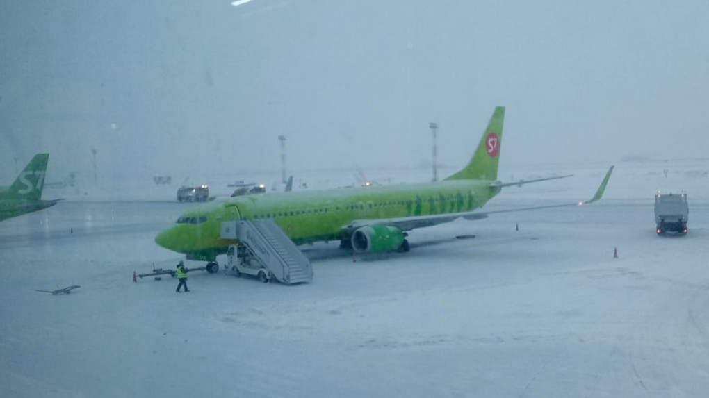 Самолёты из Москвы в Омск массово опоздали