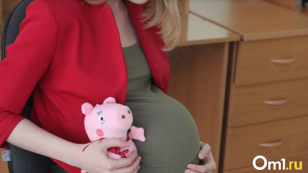 «Боль была дикая»: беременную женщину не пускали к врачу на осмотр в новосибирской клинике