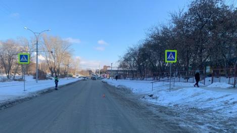 Наехал на ребёнка и скрылся: в Новосибирске ищут водителя, сбившего мальчика на переходе