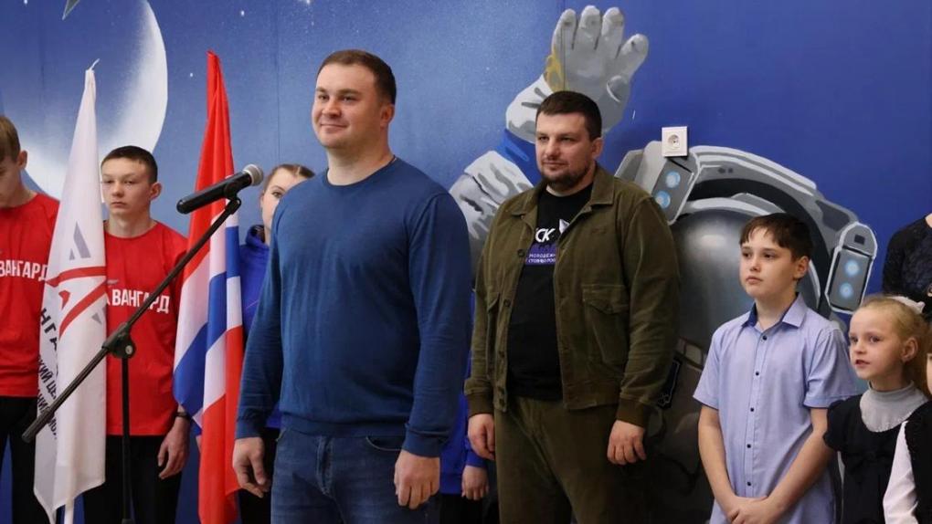 Виталий Хоценко открыл новые модульные корпуса в детском лагере «Орлёнок»