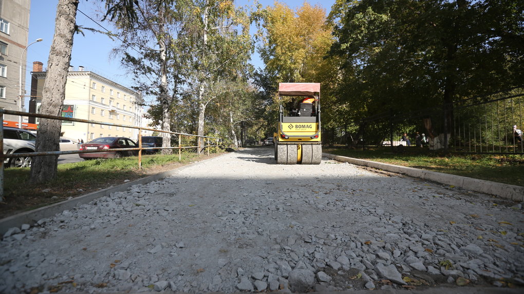 О ремонте тротуаров в Новосибирске рассказал мэр Локоть