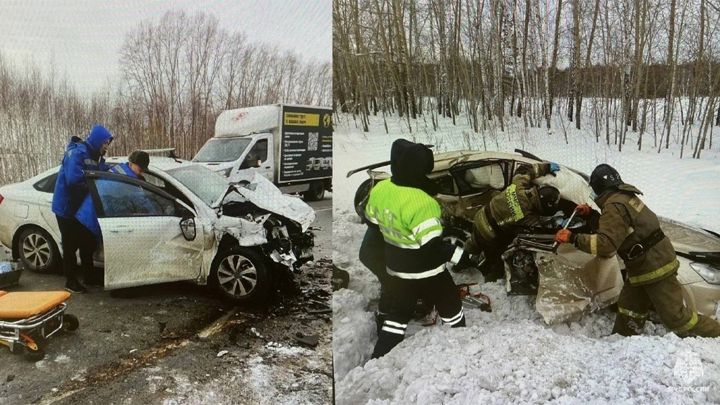Двух новосибирцев заблокировало в автомобиле после серьёзного ДТП в Болотнинском районе