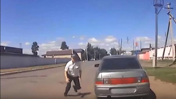 Стреляли по колёсам. На трассе под Омском развернулась настоящая погоня