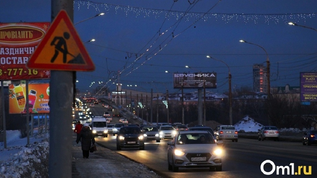 «Ожидаю огромных пробок»: что думают перевозчики о перекрытии Ленинградского моста