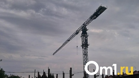 Для переселенцев из аварийного жилья в Омске начали строить новые дома