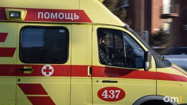 В Омской области маленькая девочка выпила канцелярского клея и оказалась в больнице