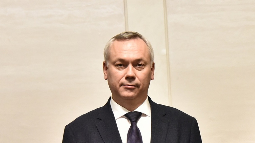 Как планируют переучивать чиновников на «нормальный» язык, рассказал губернатор Новосибирской области