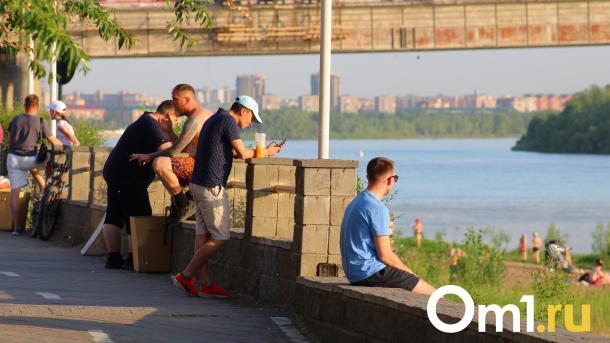 Омичам напомнили номера экстренных служб в преддверии длинных выходных