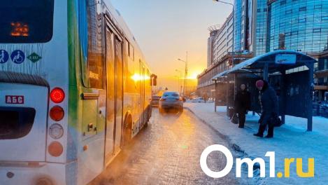 Когда приедет транспорт? Омичи пожаловались на неработающие электронные табло на остановках