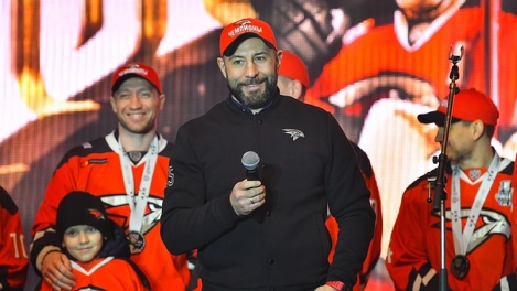 «Крупный город с хорошей инфраструктурой»: Сушинский – о слухах об отказе хоккеистов ехать в Омск