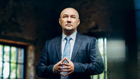 Беда, война и болезни: личный экстрасенс Ельцина сделал страшные предсказания на 2022 год