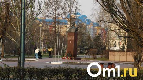В Омске за лето обновят памятник Карбышеву