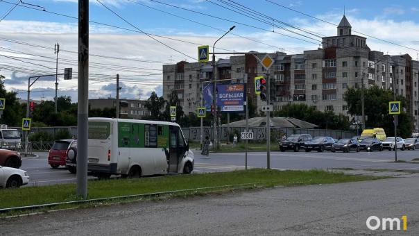 Безбилетников в общественном транспорте будут проверять частные охранники