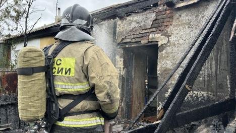 В селе Курносово под Омском сгорел дом двух хозяев