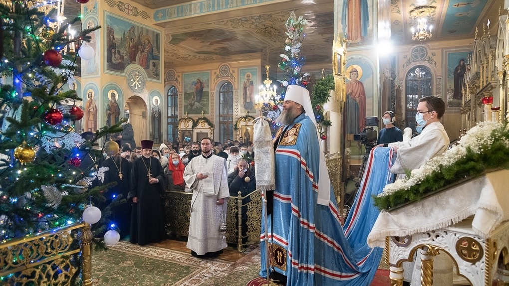 Рождественские службы: как будут работать храмы Новосибирска в ночь с 6 на 7 января