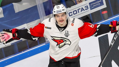 Омич Илья Михеев подписал контракт с «Ванкувером» за 19 миллионов долларов