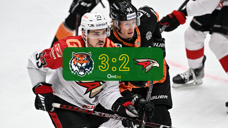 Имея преимущество в две шайбы, омский «Авангард» пропустил три и вновь проиграл «Амуру»