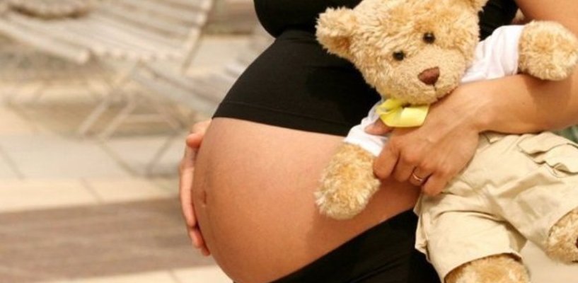 В Омской области у 16-летней школьницы обнаружили беременность во время планового медосмотра