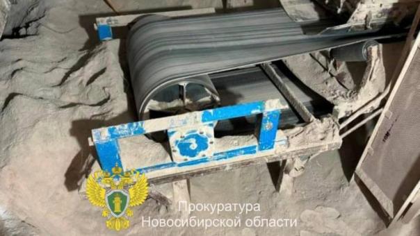 В Новосибирске судят предпринимателя и мастера за гибель рабочих из-за нарушений безопасности