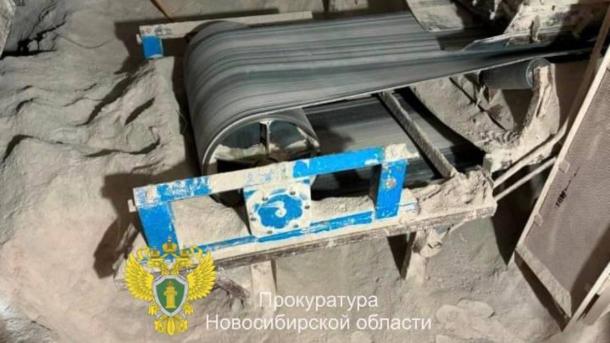 В Новосибирске судят предпринимателя и мастера за гибель рабочих из-за нарушений безопасности