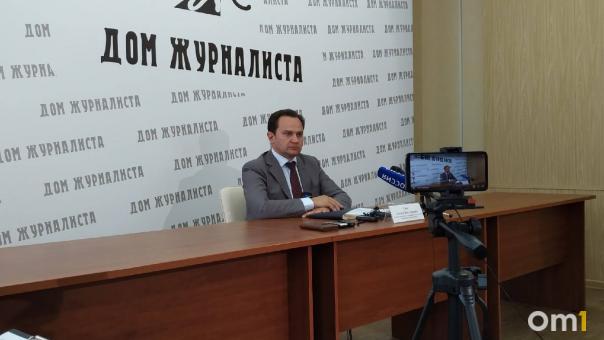 В Омске уволили министра энергетики и ЖКХ Антона Гаака