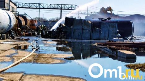 Омский пожарный назвал причину возгорания цистерн с нефтепродуктами в Омске