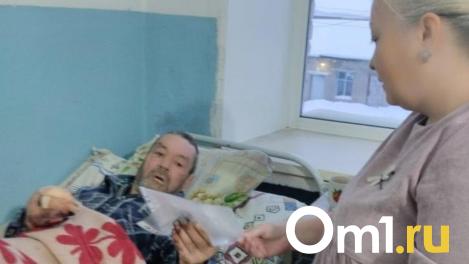 На севере Омской области волонтёры спасли замерзающего бездомного