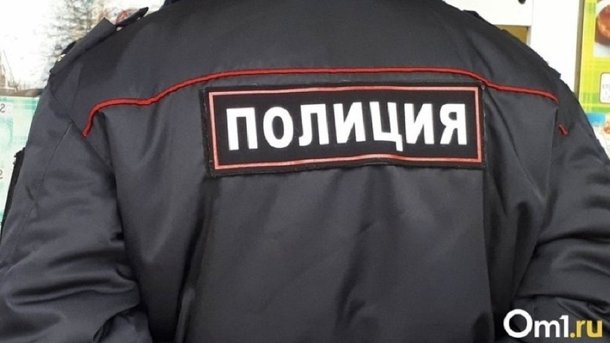 В Омском районе двое знакомых устроили бой посреди дороги