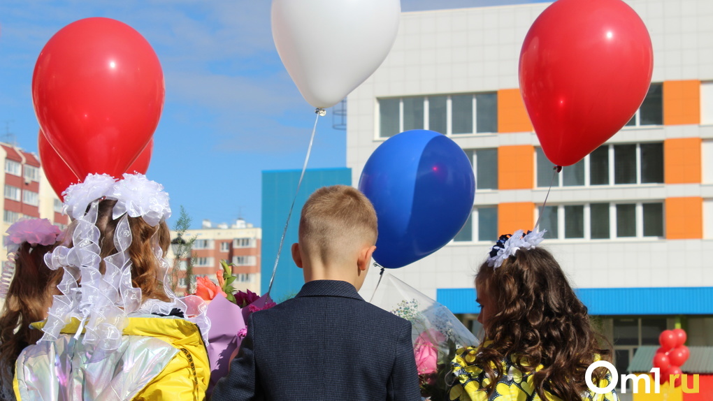 Бурков побывал на торжественном открытии самой большой школы в Омске