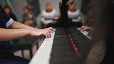 Молодые омичи заговорили на языке музыки благодаря «Мастерской Юрия Розума» и поддержке «Газпром нефти»