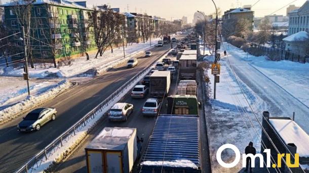 Ремонтные работы парализуют движение в центре Новосибирска