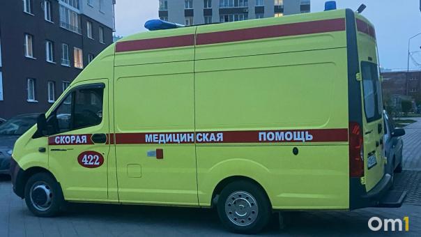 В Омске ребёнок разбился насмерть, скатившись с перил