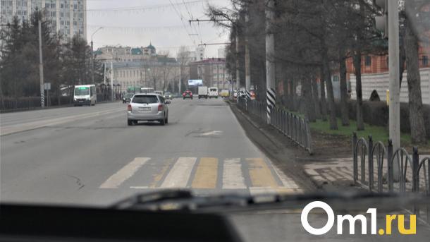 Разметка на омских дорогах появится в конце апреля