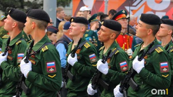 Омичам рассказали, будет ли парад на 23 февраля