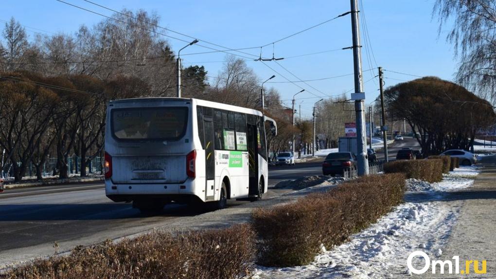 Омичам объяснили, почему автобус № 124 стал ездить другим маршрутом