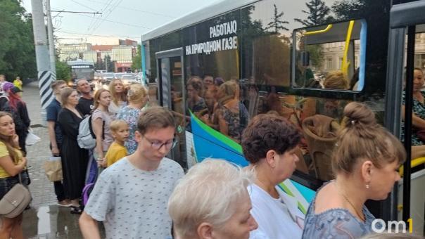 Пробки в Омске достигли 10 баллов после мощного ливня