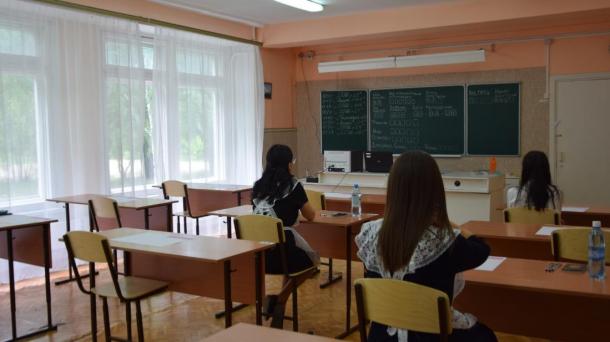 190 выпускников — и ни одного стобалльника: почему Искитим провалил ЕГЭ?