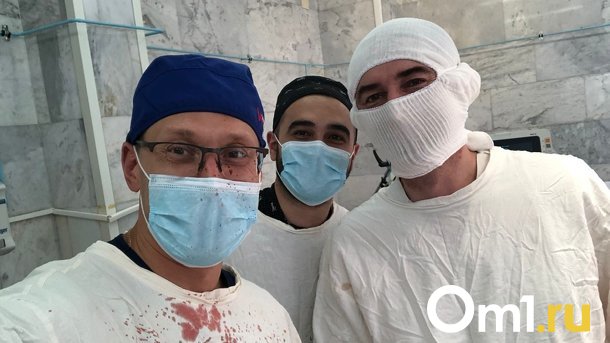 «Кисть болталась на сухожилии». Омич отрезал себе руку циркулярной пилой