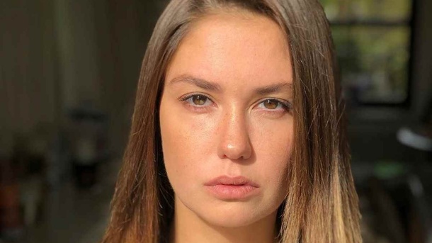 Актриса Агата Муцениеце решила покинуть Россию после свадьбы экс-супруга из Новосибирска Павла Прилучного
