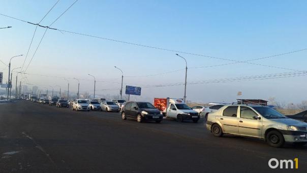 В Омске ямочный ремонт проведут на 530 участках дорог