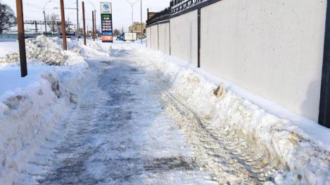 Стало известно, кто обязан убирать придомовую территорию в Новосибирске