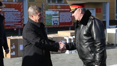 Спутниковое оборудование и дизельные генераторы передала на СВО мэрия Новосибирска
