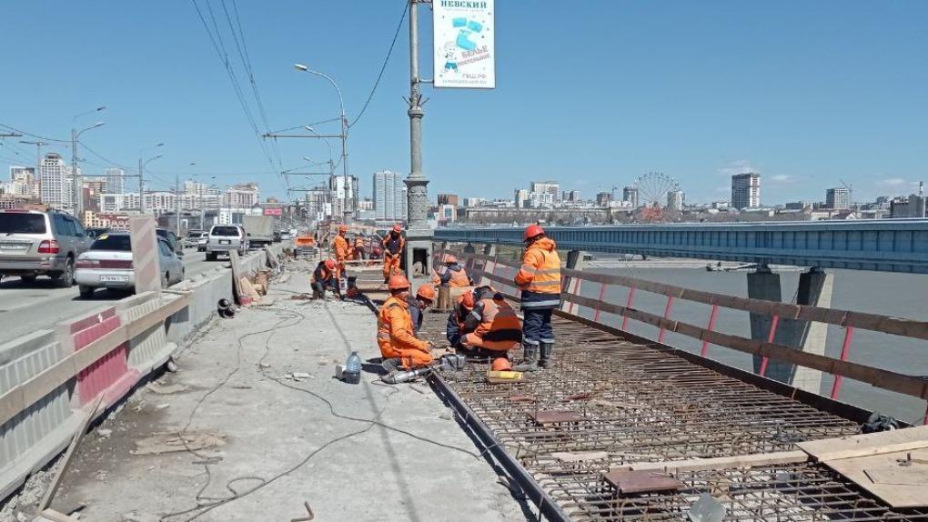 Мэрия Новосибирска отчиталась о ремонте Октябрьского моста