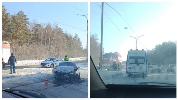 Массовое ДТП под Новосибирском парализовало движение Бердского шоссе
