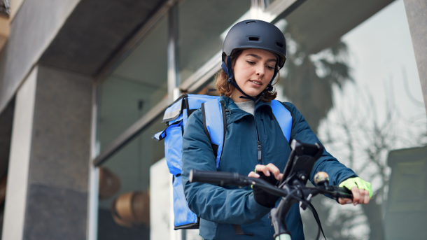 Dostavkee запустил акцию для новых бизнес-клиентов Омска