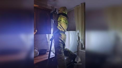 На Малиновского в жилом доме загорелась вентиляция