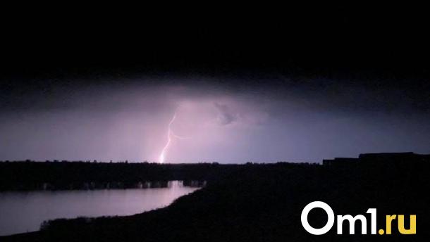 Часть Нефтяников осталась без света из-за попадания молнии